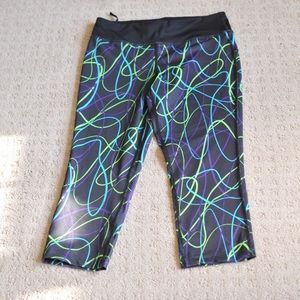 Black athletic leggings